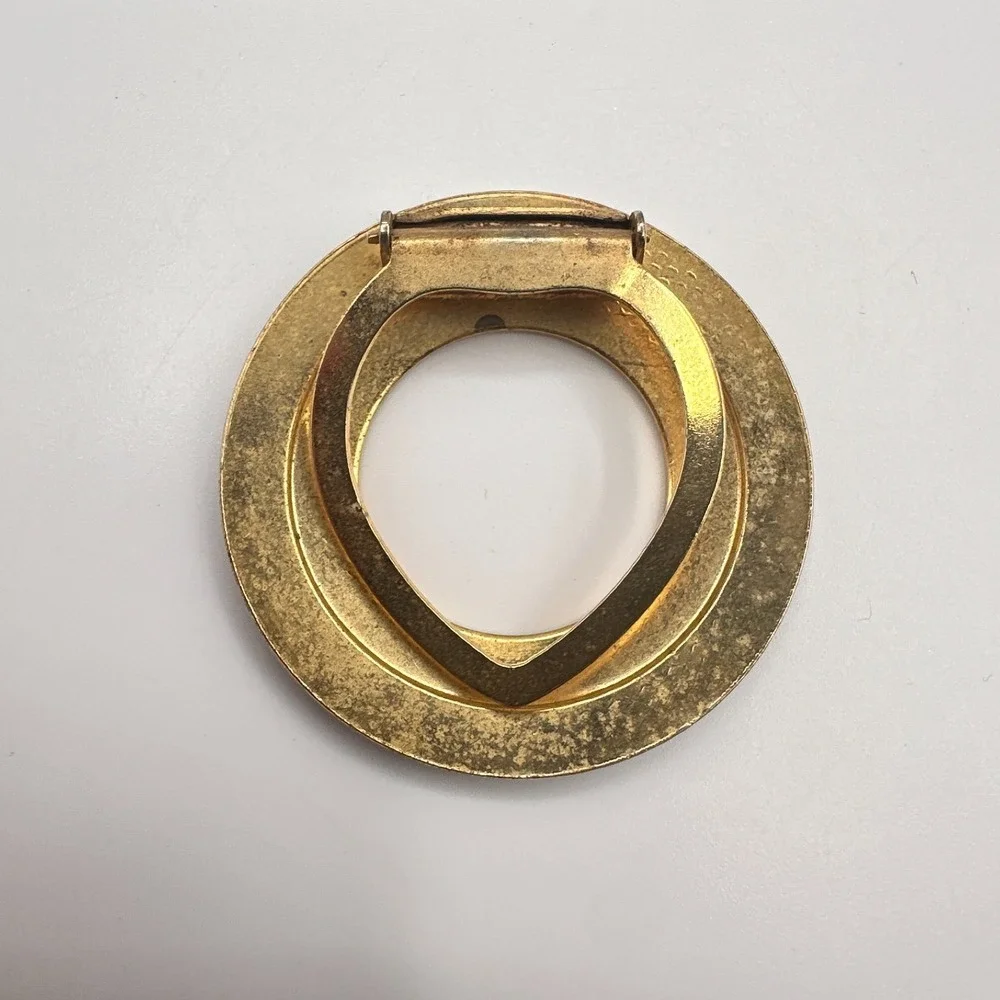 Vintage 80s 90s Lieba USA‎ Gold Tone Textured Round Scarf Clip Accessory Fashion